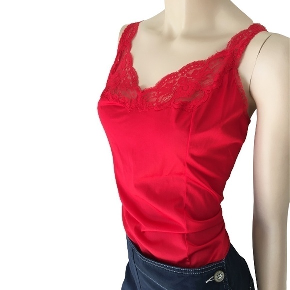 π
ΊVintage Olga Lipstick Red Lace Lacy Camisole Cami Top Gorgeous NWOT - Picture 3 of 10